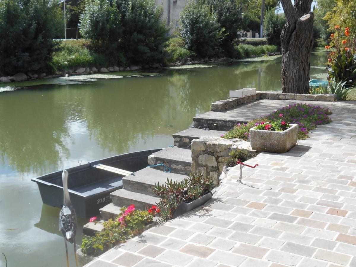 Marais Poitevin Bord Riviere Peche ,Barque, Velos, Wifi, Linge, Cheminee, Cuisine, Terrain De Boules La Taillee Dış mekan fotoğraf